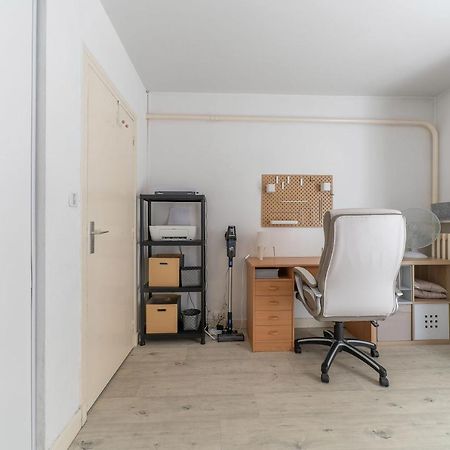 Le Dejoux - Appartement Avec Terrasse En Centre Ville Виши Екстериор снимка
