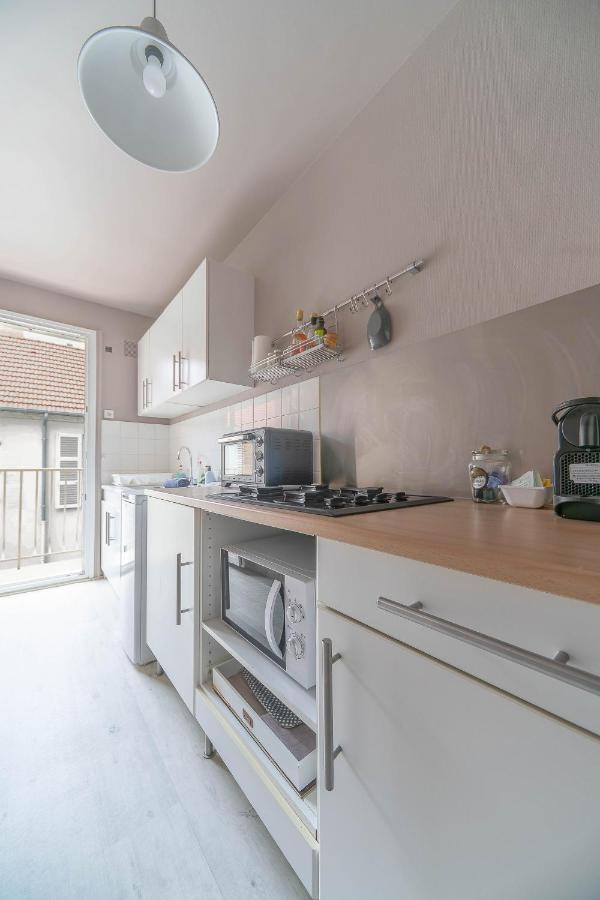 Le Dejoux - Appartement Avec Terrasse En Centre Ville Виши Екстериор снимка