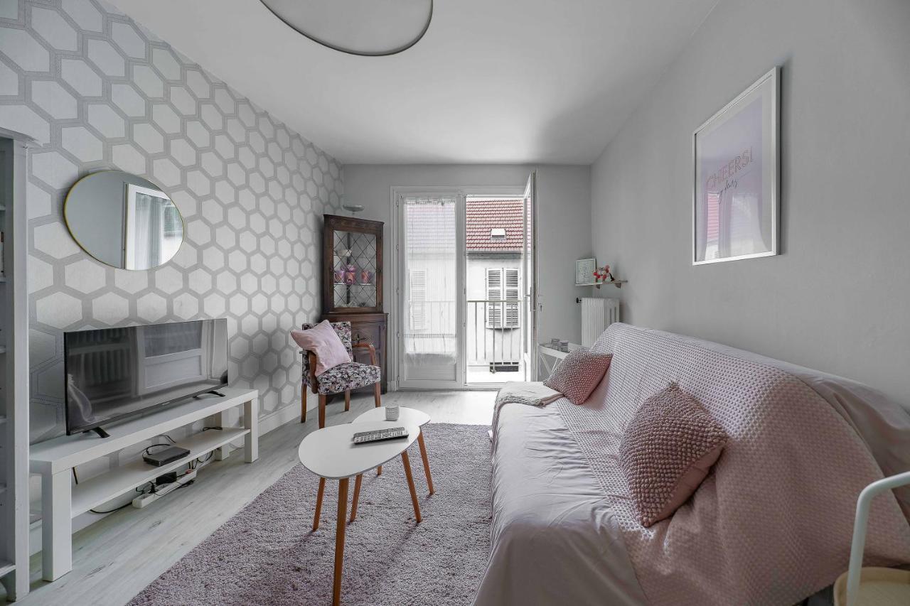 Le Dejoux - Appartement Avec Terrasse En Centre Ville Виши Екстериор снимка